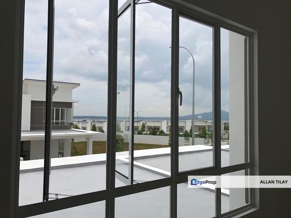 Seremban Cadena I (Hilltop) Ara Sendayan Double Storey Link, Negeri Sembilan, Seremban