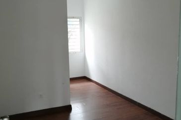 Taman Baiduri, Dengkil