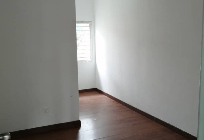 Taman Baiduri, Dengkil