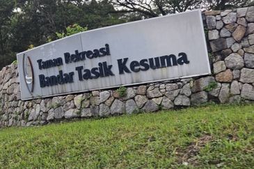 Bandar Tasik Kesuma
