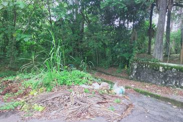 Taman Bukit Sapphire