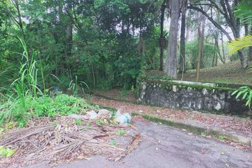 Taman Bukit Sapphire