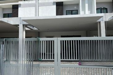 NILAI IMPIAN (LAMAN DELFINA)