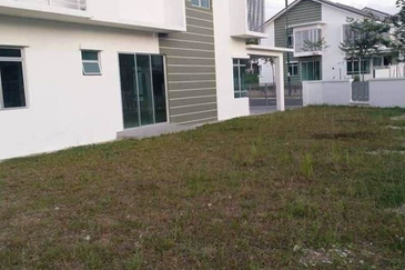 Laman Cempaka Suria, Kota Seriemas