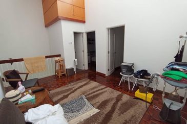 Jalan Tengah Zoo View