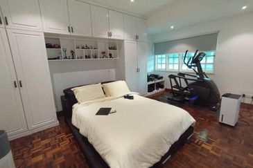 Jalan Tengah Zoo View