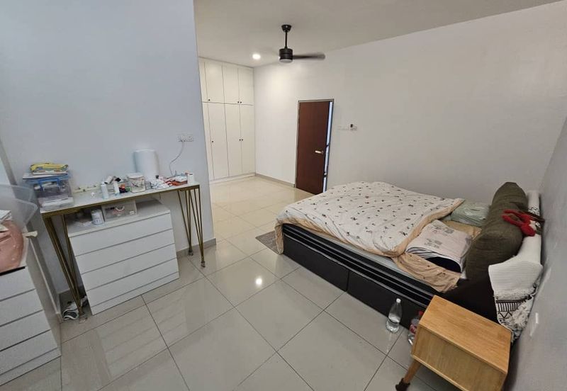 Evira @ Warisan Puteri