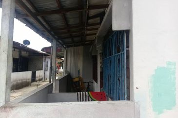 Taman Suria, Batang Berjuntau