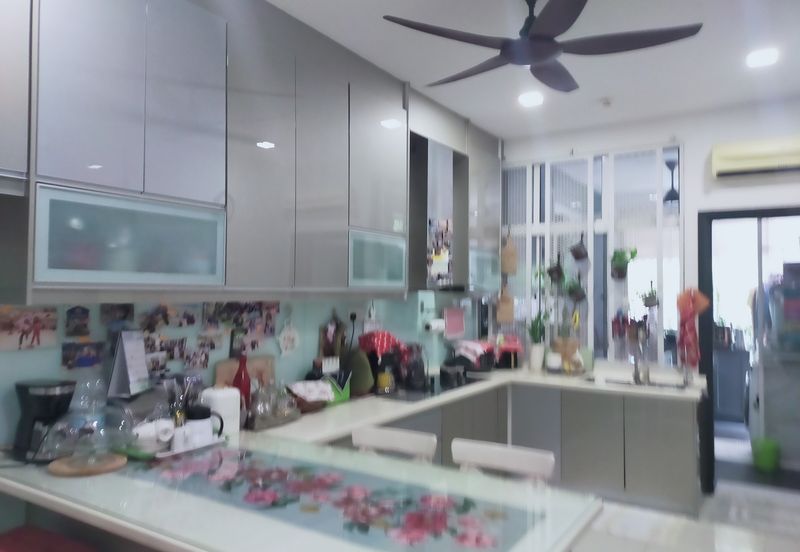 Perdana Lakeview East