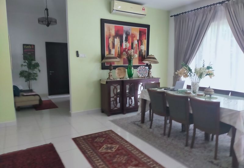 Perdana Lakeview East