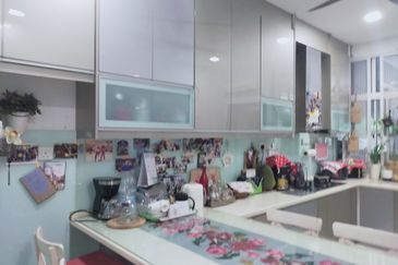 Perdana Lakeview East