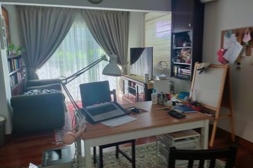 Perdana Lakeview East