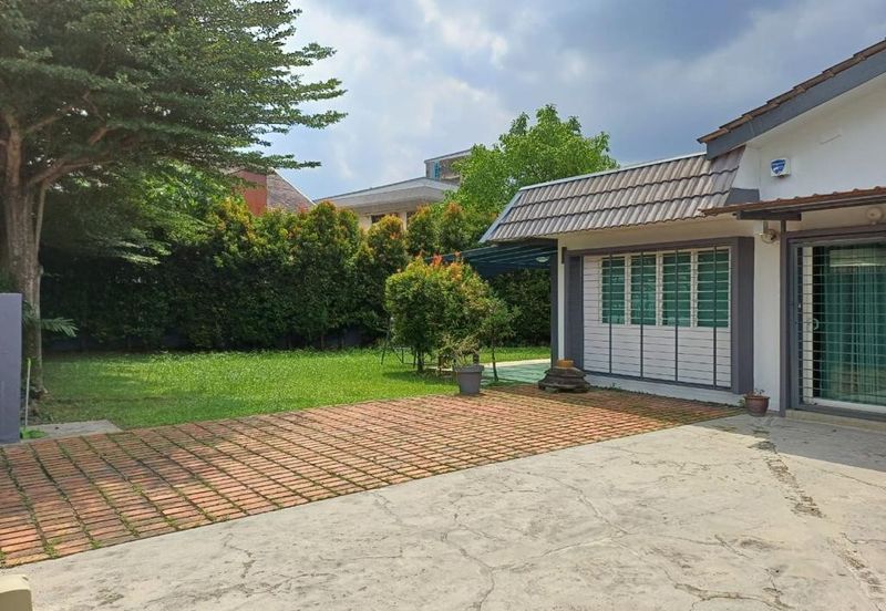 Seksyen 4, Petaling Jaya