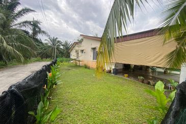 TAMAN CHENDERONG JAYA