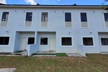 Monet Springtime @ Sunsuria City