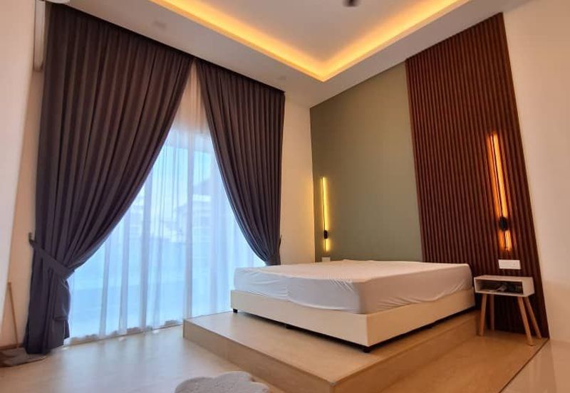 TASEK AVENUE RESIDENT