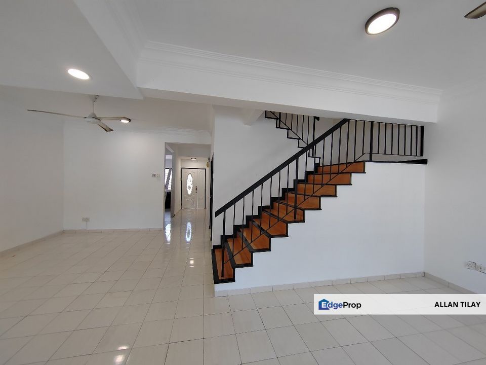 Laman Dillenia Nilai Impian 2 Storey Terrace, Negeri Sembilan, Nilai