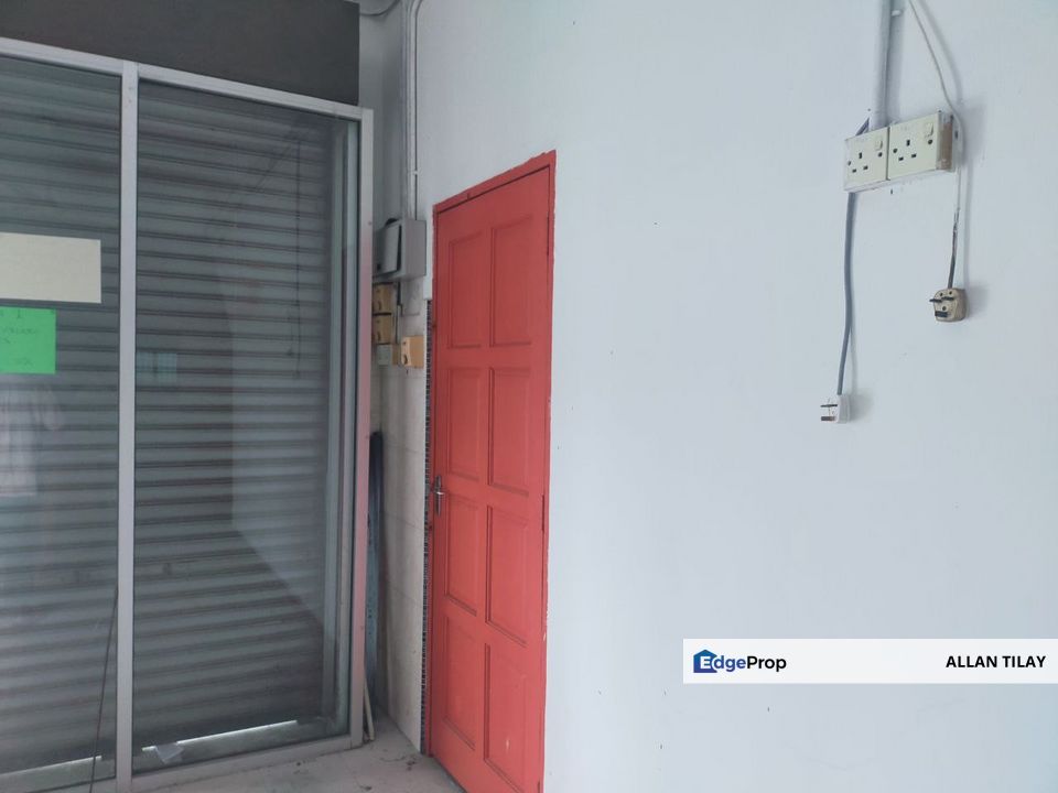 Batu Gajah Perdana 2 Storey Shoplot, Perak, Pusing