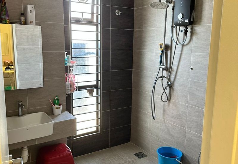 Monet Lily @ Sunsuria City