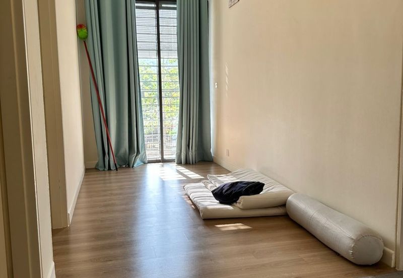 Monet Lily @ Sunsuria City