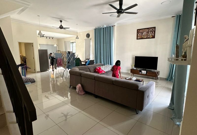 Monet Lily @ Sunsuria City