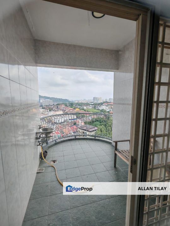 Awana Puri Condominium Cheras Corner Penthouse, Kuala Lumpur, Cheras