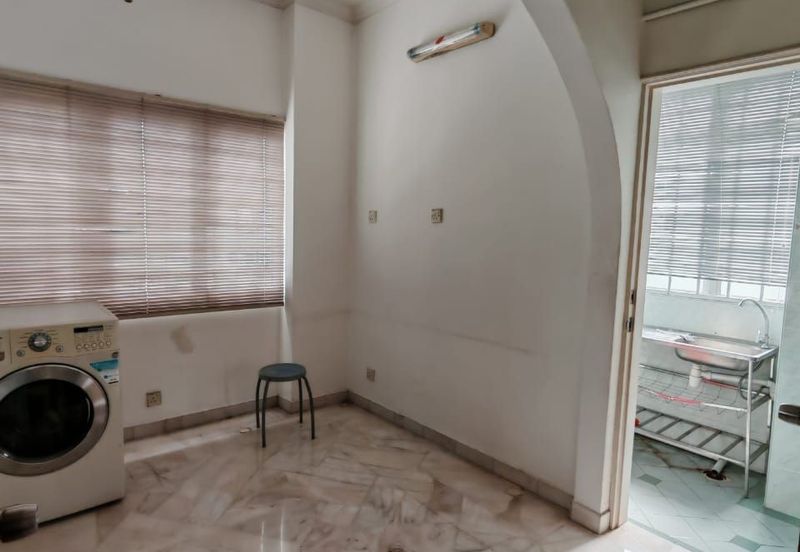 Awana Puri Condominiums