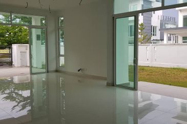 Suria Villa @ Sungai Long