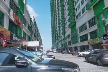 Parklane OUG Service Apartment