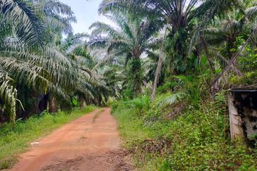 JALAN K.KLAWANG-/TITI