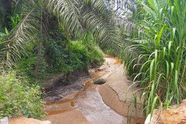 JALAN K.KLAWANG-/TITI