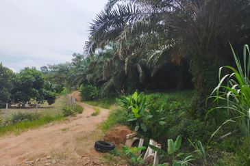 JALAN K.KLAWANG-/TITI