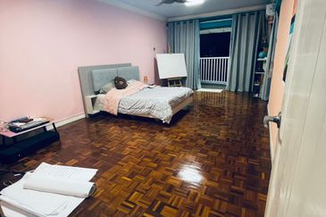 Anjung Hijau (Greenfield Apartment)