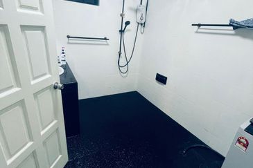 Anjung Hijau (Greenfield Apartment)