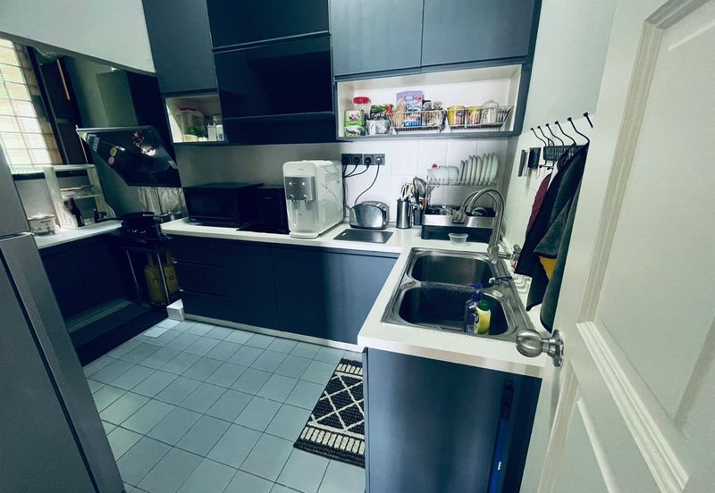 Anjung Hijau (Greenfield Apartment)