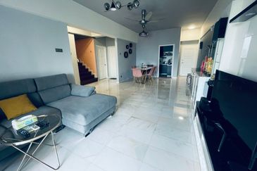 Anjung Hijau (Greenfield Apartment)