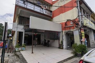 Pudu 6 Storey Shophouse