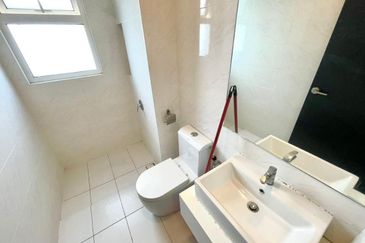 Aurora Tower @ Eco Sky