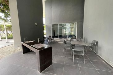 Aurora Tower @ Eco Sky