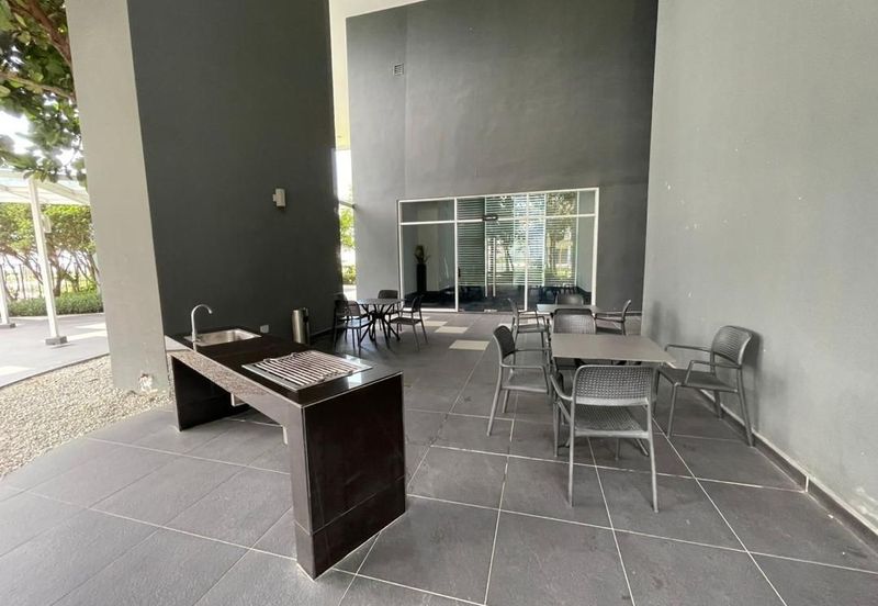 Aurora Tower @ Eco Sky