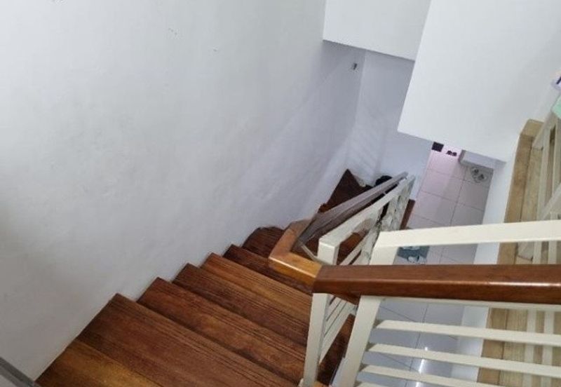 Ariza Elmina Gardens