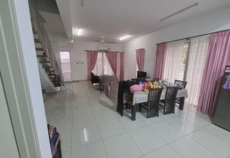 Ariza Elmina Gardens