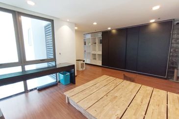 Centrio SoHo @ Pantai Hillpark