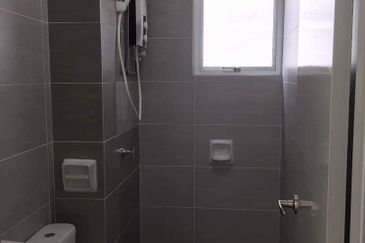 Zeta DeSkye Residence