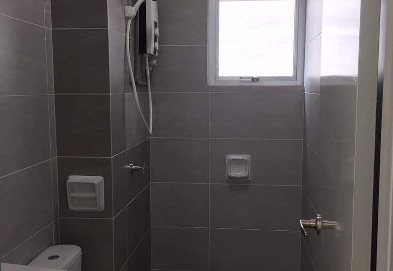 Zeta DeSkye Residence