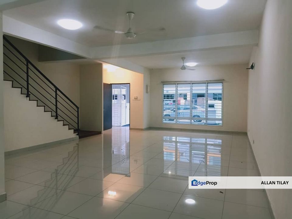 Taman Suria Tropika 2.5 Storey Terrace @ Seri Kembangan, Selangor, Serdang