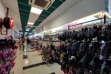 GM Klang Wholesale City