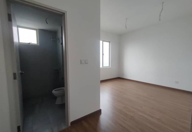 The Tresor @ Gravit 8 *