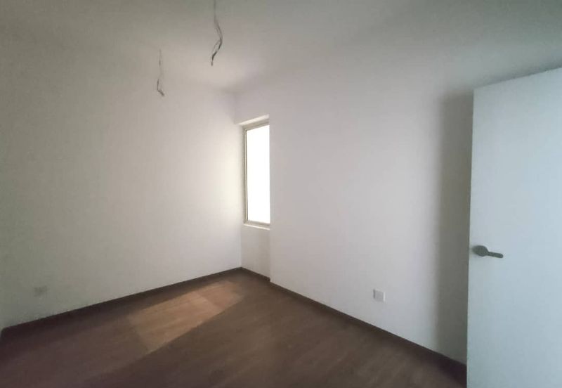 The Tresor @ Gravit 8 *