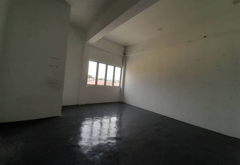 Teluk Pulai Commercial Center